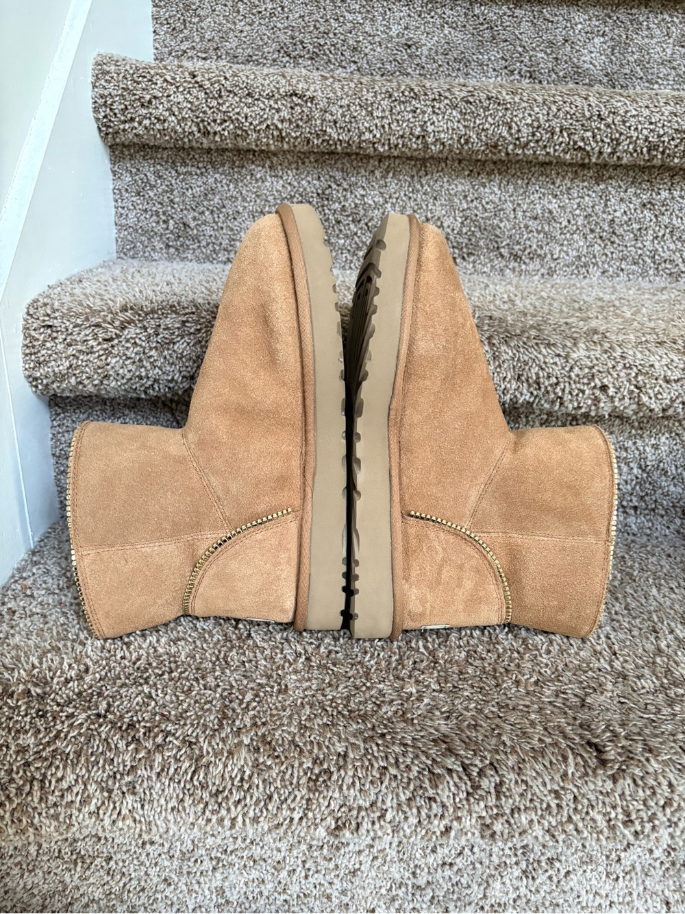 Ugg SN 1110697 Women’s Tan Suede Shearling Zip Ankle Boots - Picture 10 of 14